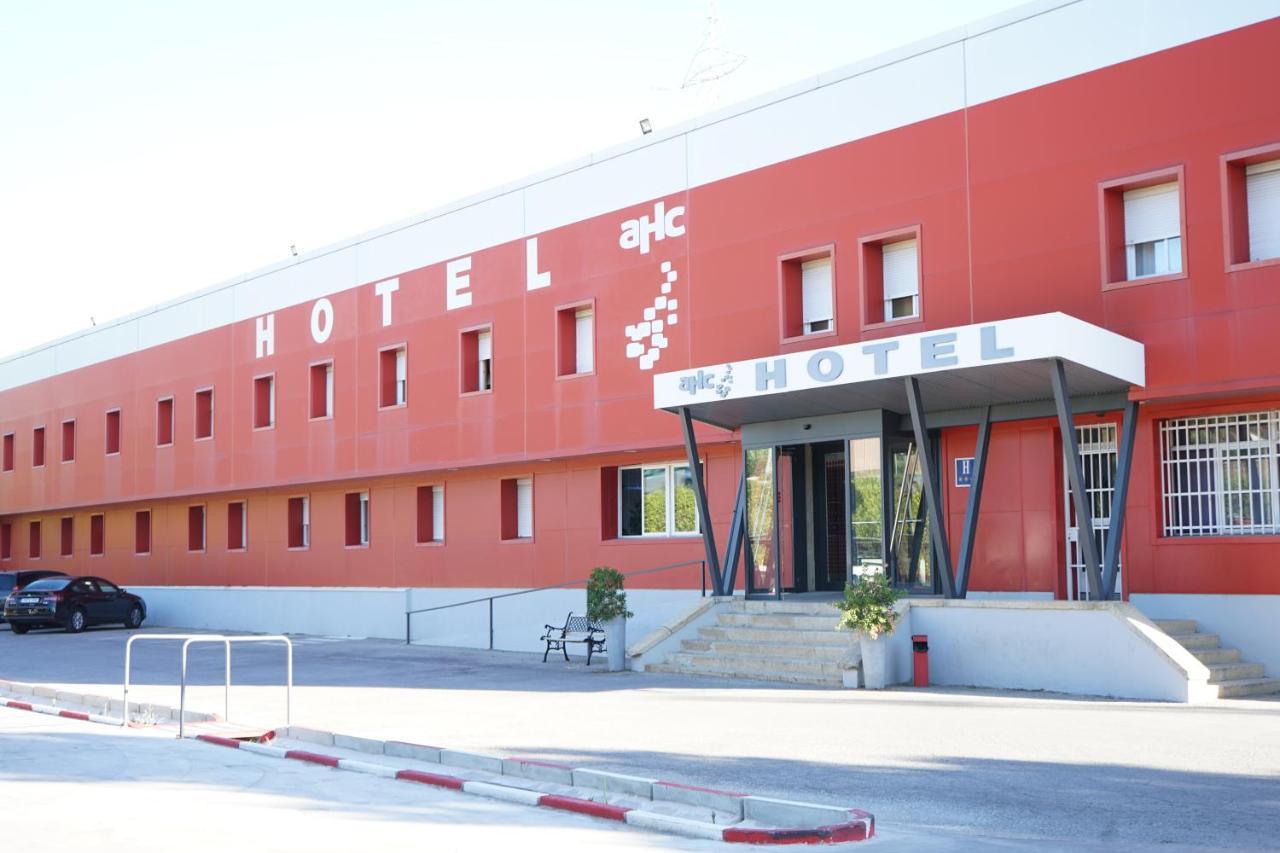 Ahc Hoteles Caces المظهر الخارجي الصورة
