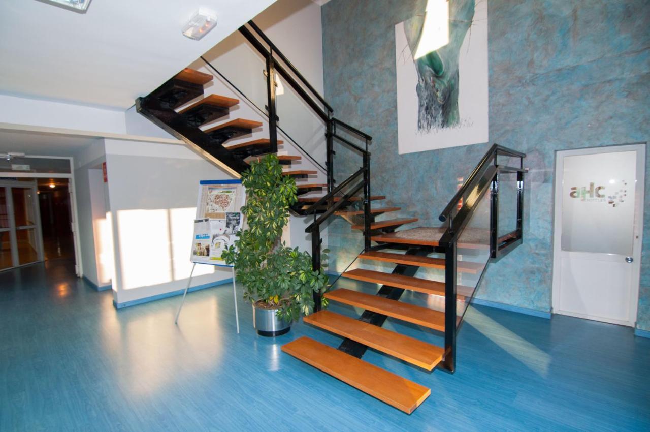 Ahc Hoteles Caces المظهر الخارجي الصورة