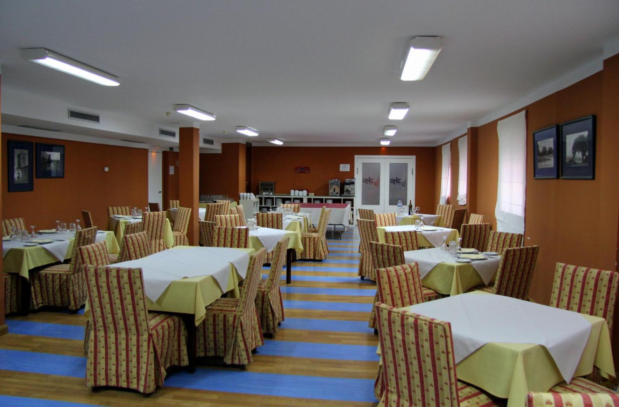 Ahc Hoteles Caces المظهر الخارجي الصورة