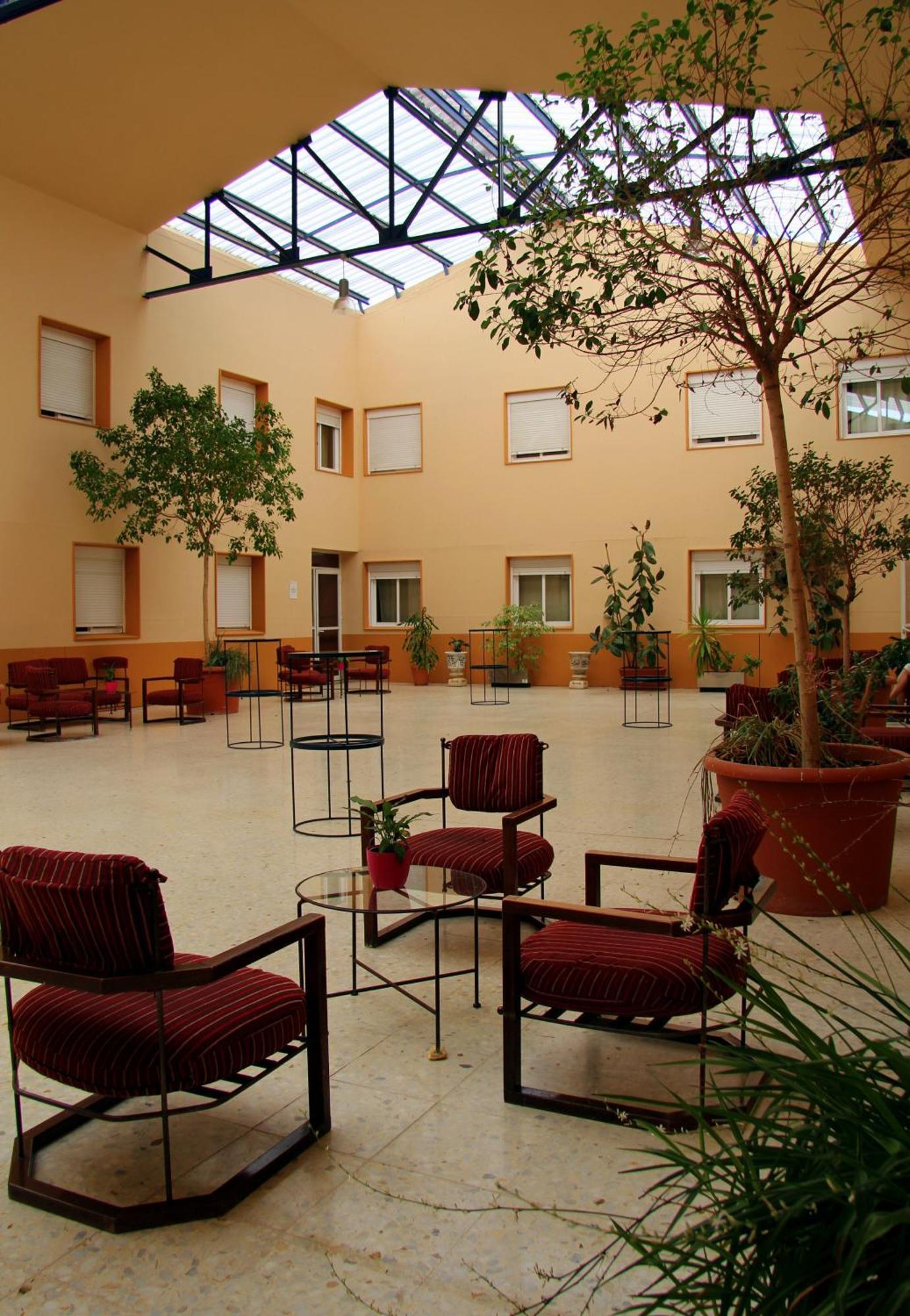 Ahc Hoteles Caces المظهر الخارجي الصورة